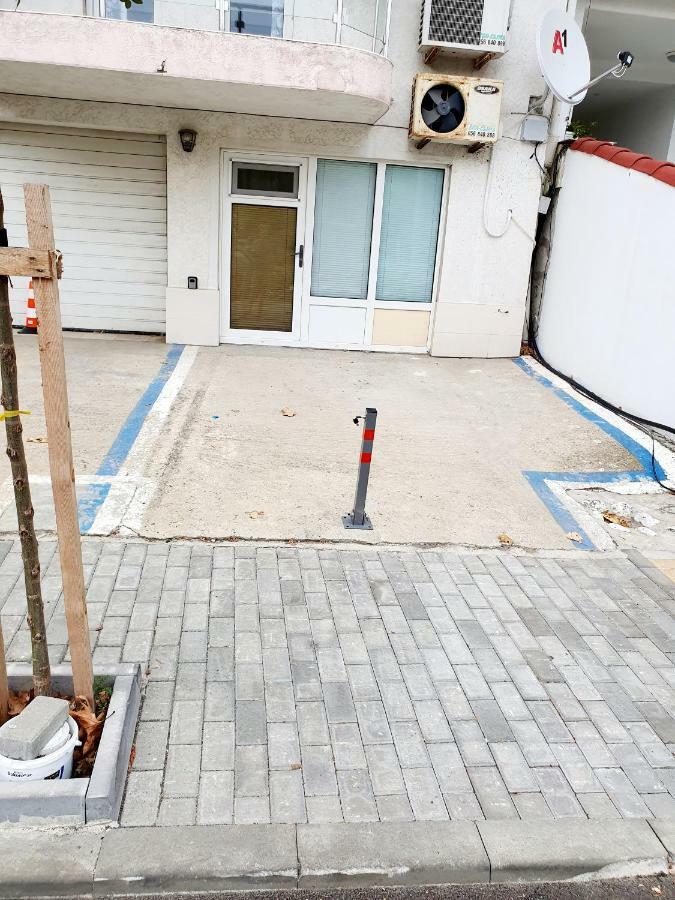 Treti Mart North Apartment Primorsko Exterior photo